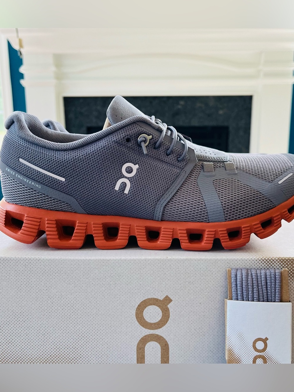 Sz 7.5 On Cloud 5 Men's Running Sneakers Shoes Zinc/Canyon NEW (Women Sz 9)